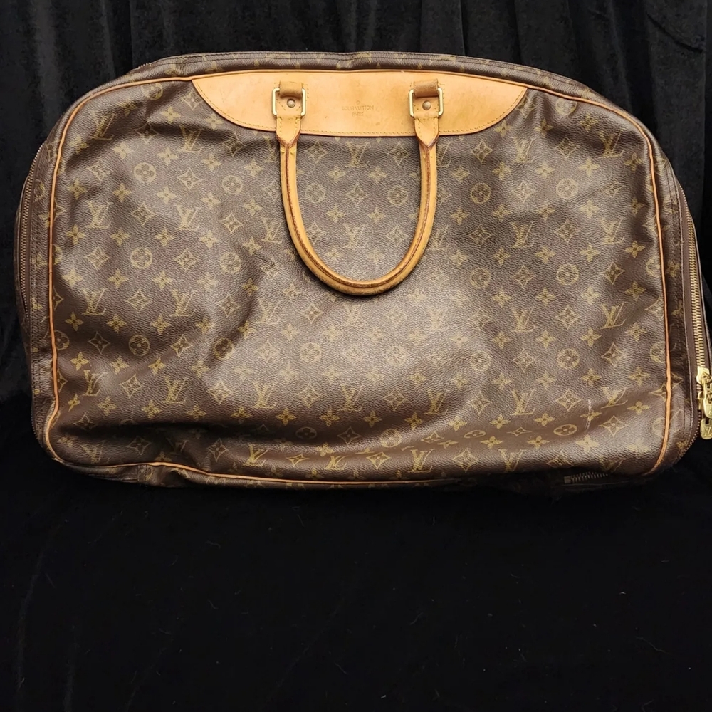 Louis Vuitton alize luggage